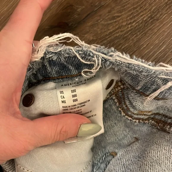 American Eagle Jean Short - Picture 3 of 3